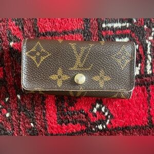 Louis Vuitton Monogram Key holder- Authentic Vintage with serial